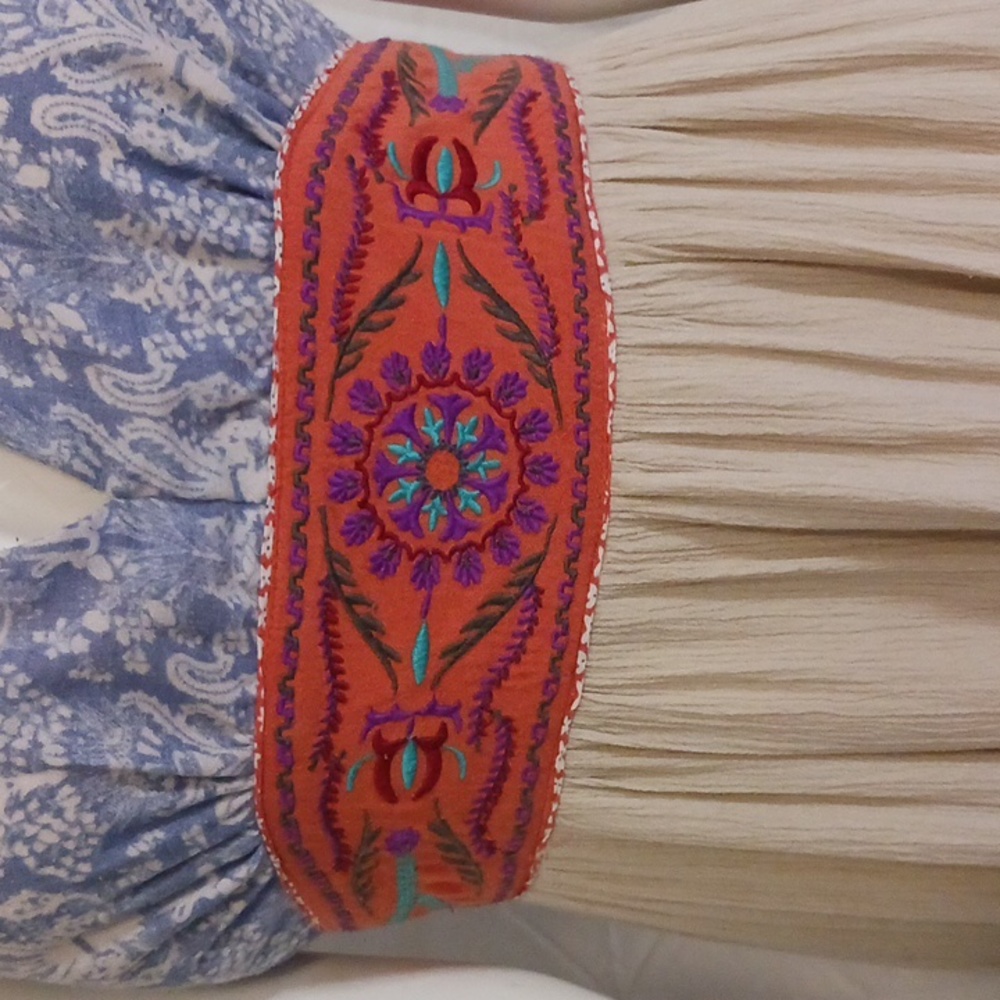 FLYING TOMATO MIDI EMBROIDERED DRESS